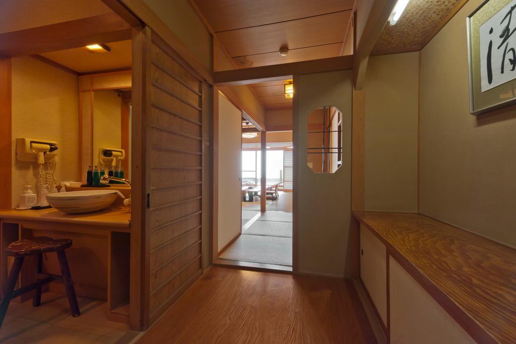 Umibenokakureyu Seiryu Hotel Nishiizu Exterior photo